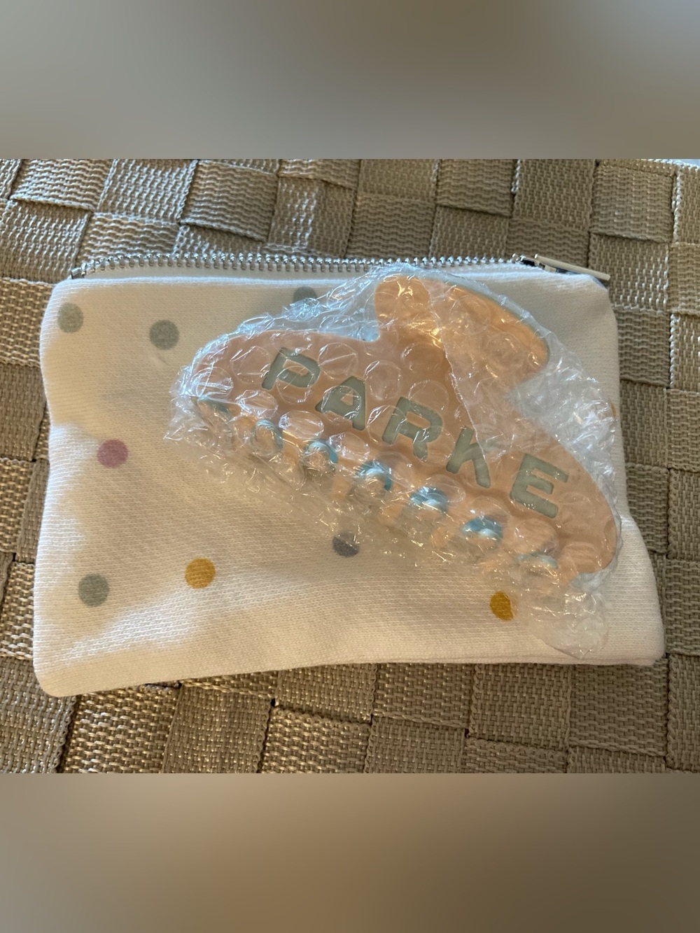 PARKE Birthday Claw Clip (Cupcake) - Sold Out Online - NWT - Picture 6 of 10